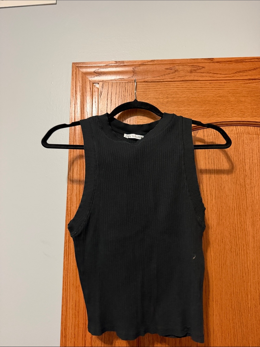 Zara Black Ribbed Tank Top - Sleeveless Crew Neck